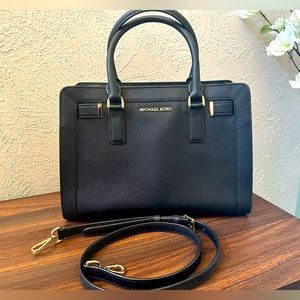 EUC Michael Kors Dillon Saffiano Leather Satchel